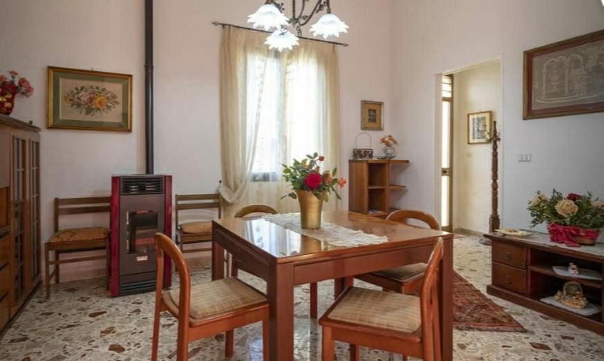 Casa Vacanze Nonna Tuzza Marsala Exterior photo
